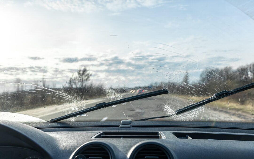 How Weather Conditions Affect Windshield Cracks and the Importance of Timely Repair